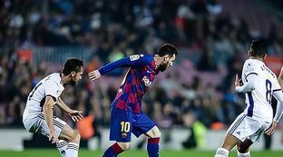 舞台上崭露 舞台上崭露